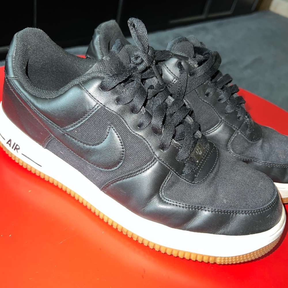 Nike Air Force 1 07’ Black/White/Gum - Sz 10 (Rare Deadstock) pre-owned